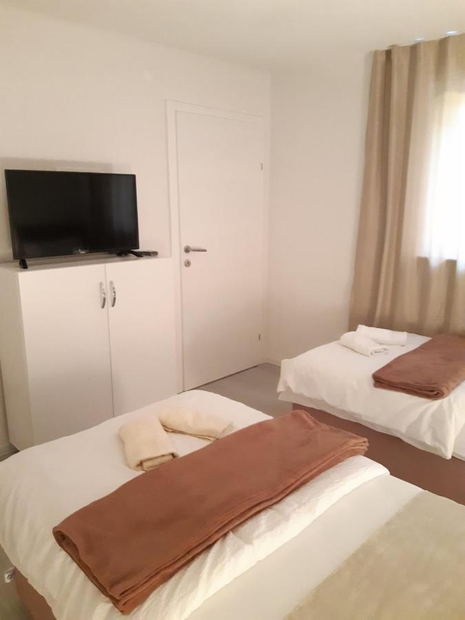 Apartman-Stan Na Dan -Stolac Apartment Exterior photo